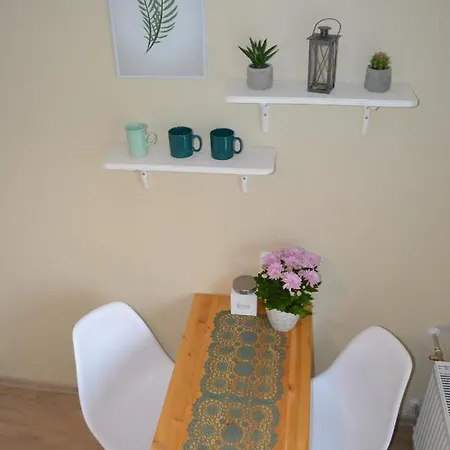 Korter Sunny Apartment, 7 Min With Tram To The Old Town *