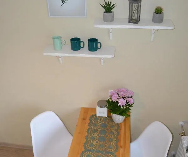 Korter Sunny Apartment, 7 Min With Tram To The Old Town *