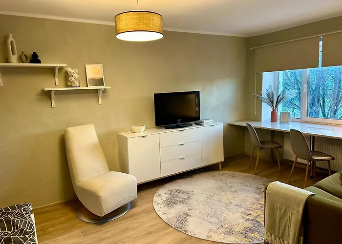 Sunny Apartment, 7 Min With Tram To The Old Town * Tallinn